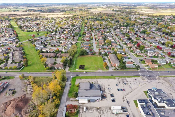 4257  Montrose  Road, Niagara Falls, ON L2H 1K1