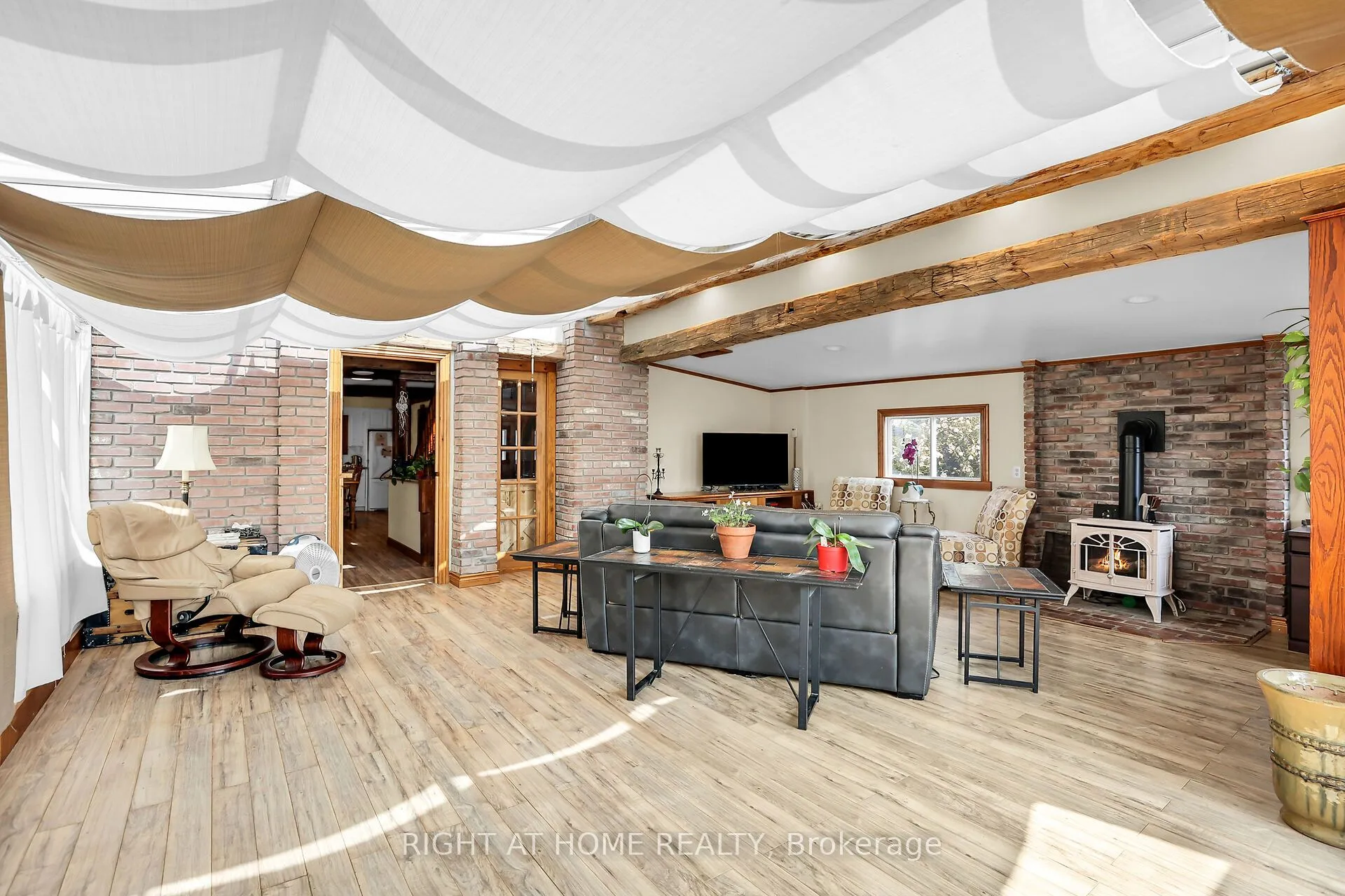 Detached Home For Sale | X12361448