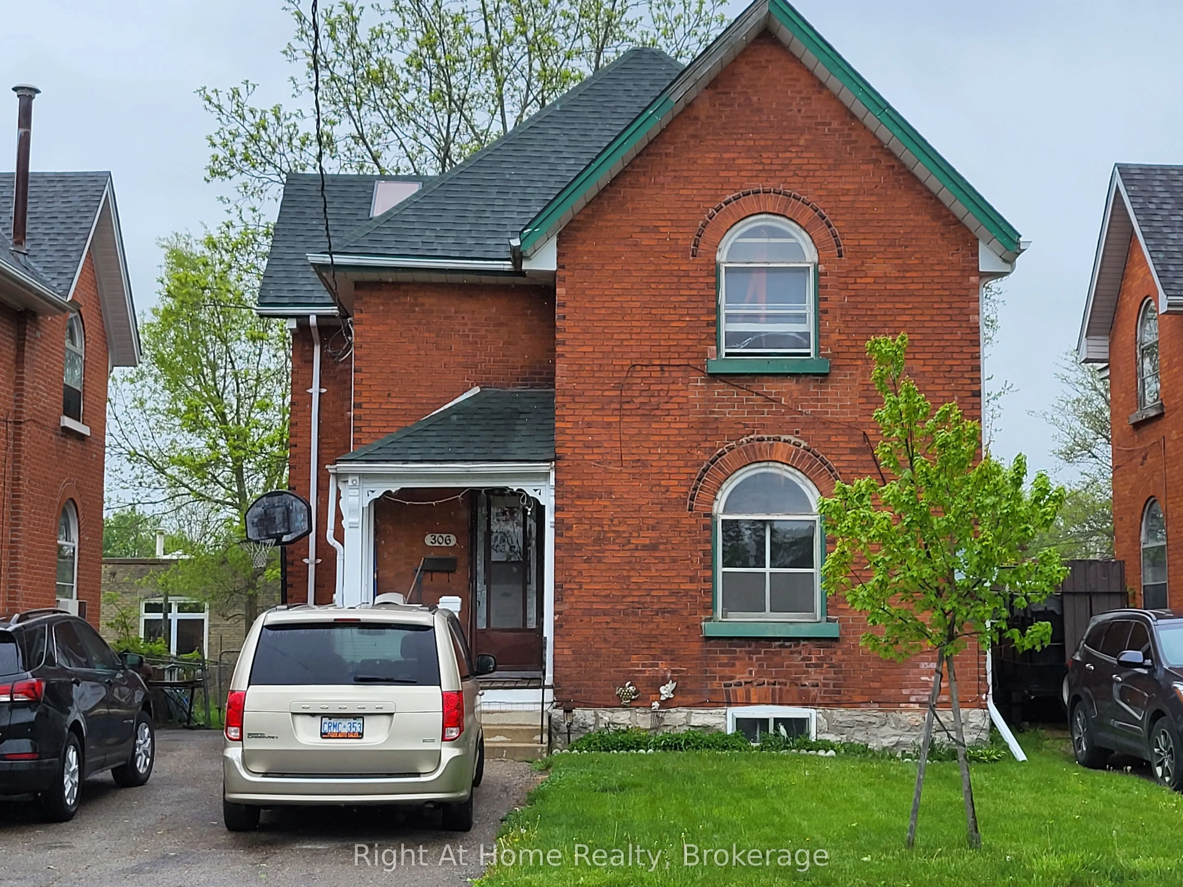 Duplex For Sale | X12382602