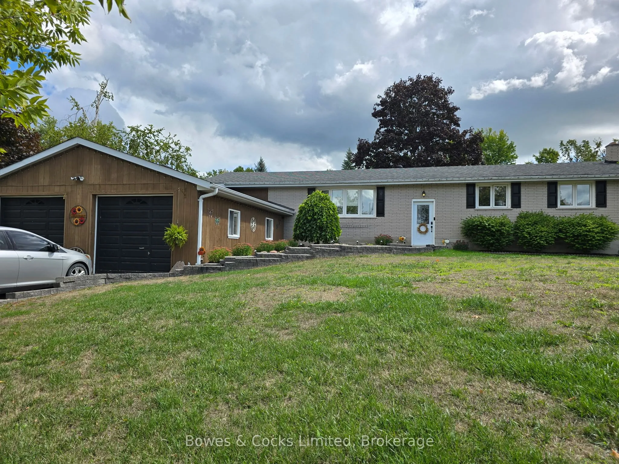 Detached Home For Sale | X12389682