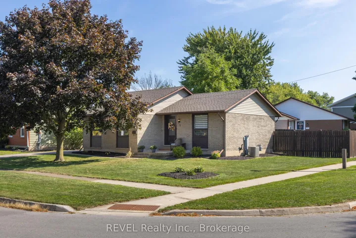 3  Newleaf  Crescent, Welland, ON L3C 6B4