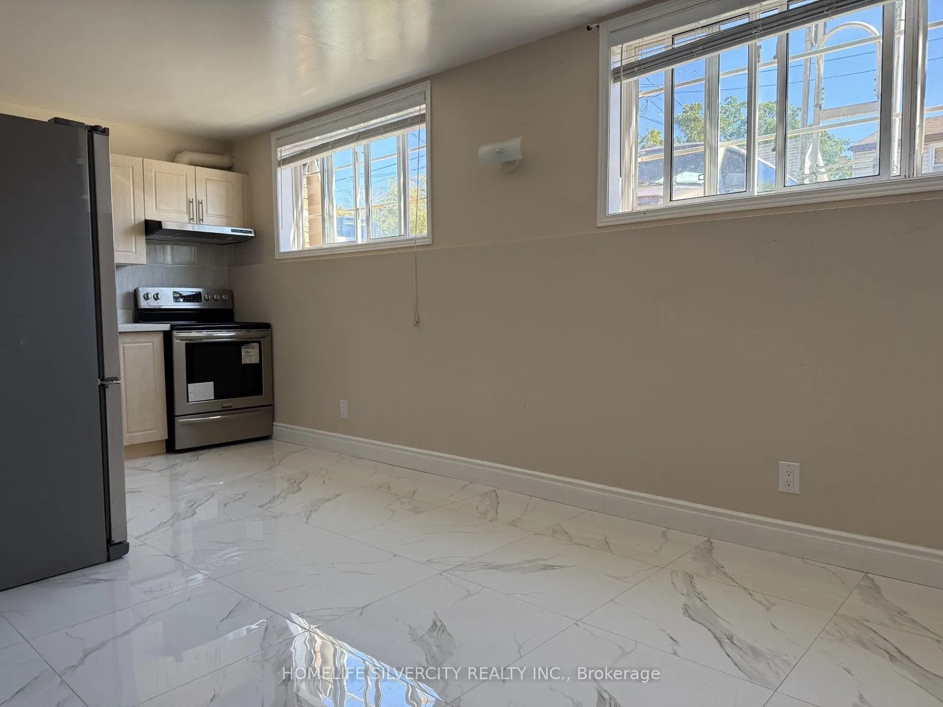 Detached Home For Lease | X12453221