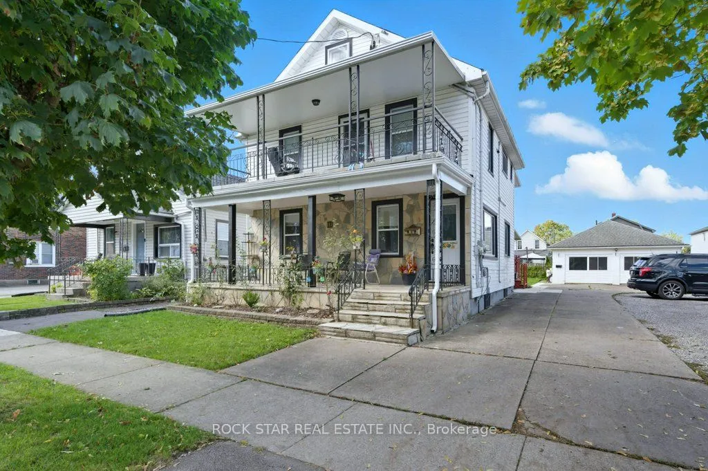 Triplex For Sale | X12464110