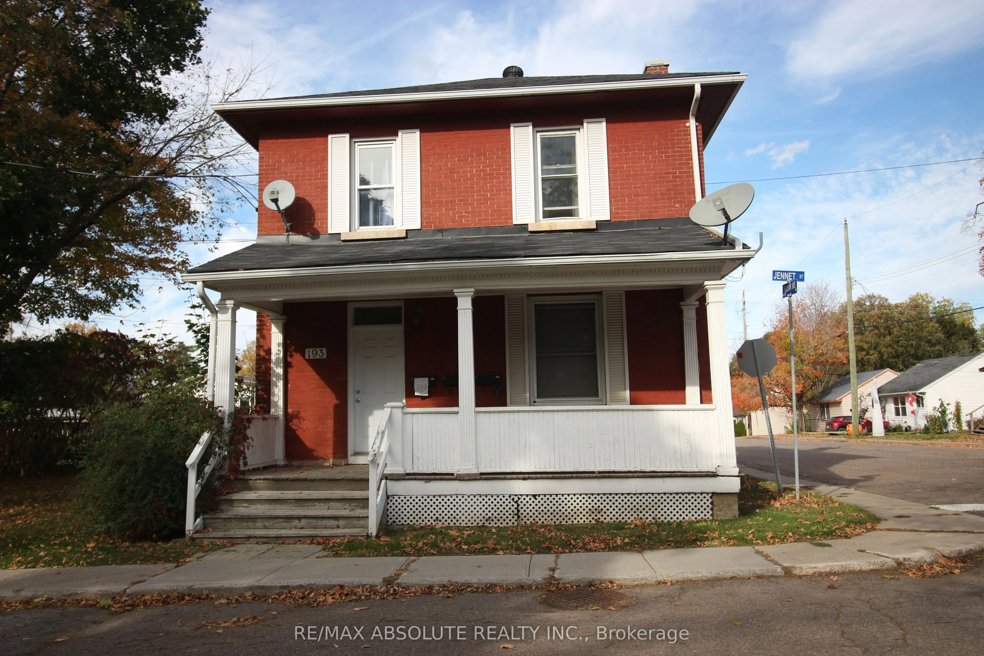 Triplex For Sale | X12464609