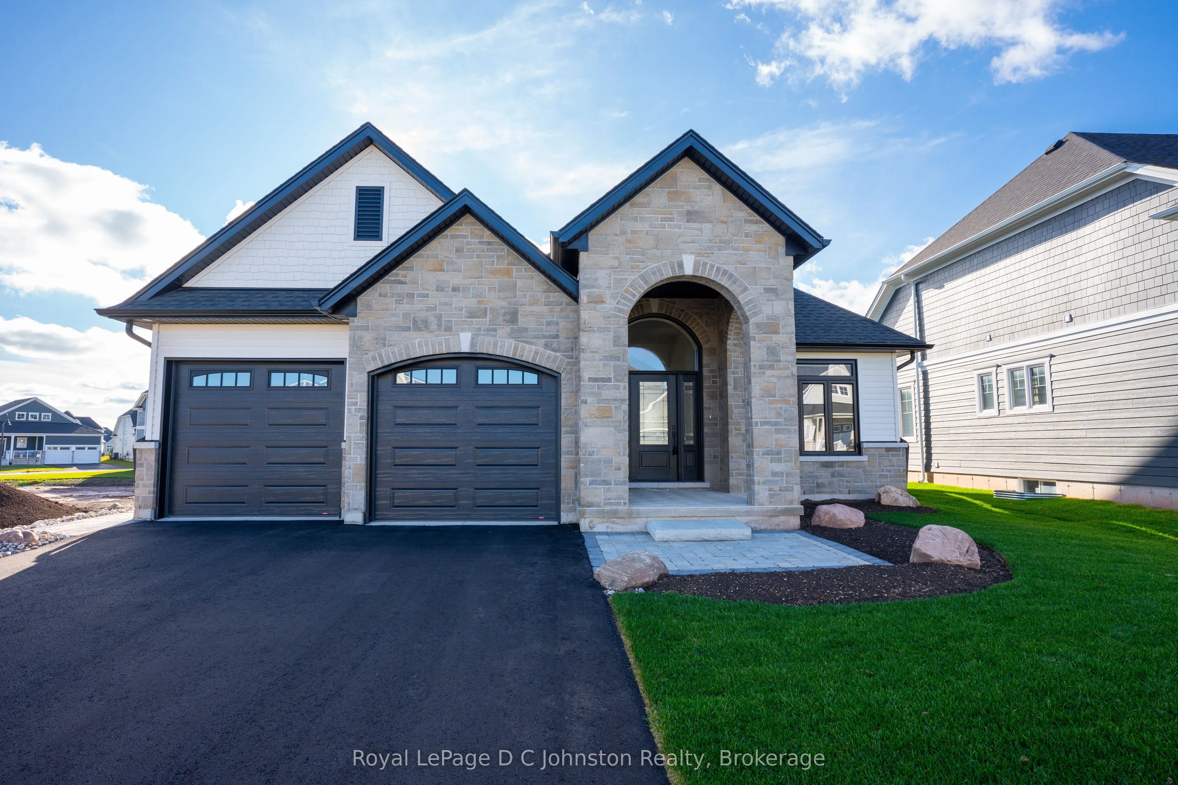Detached Home For Sale | X12518384