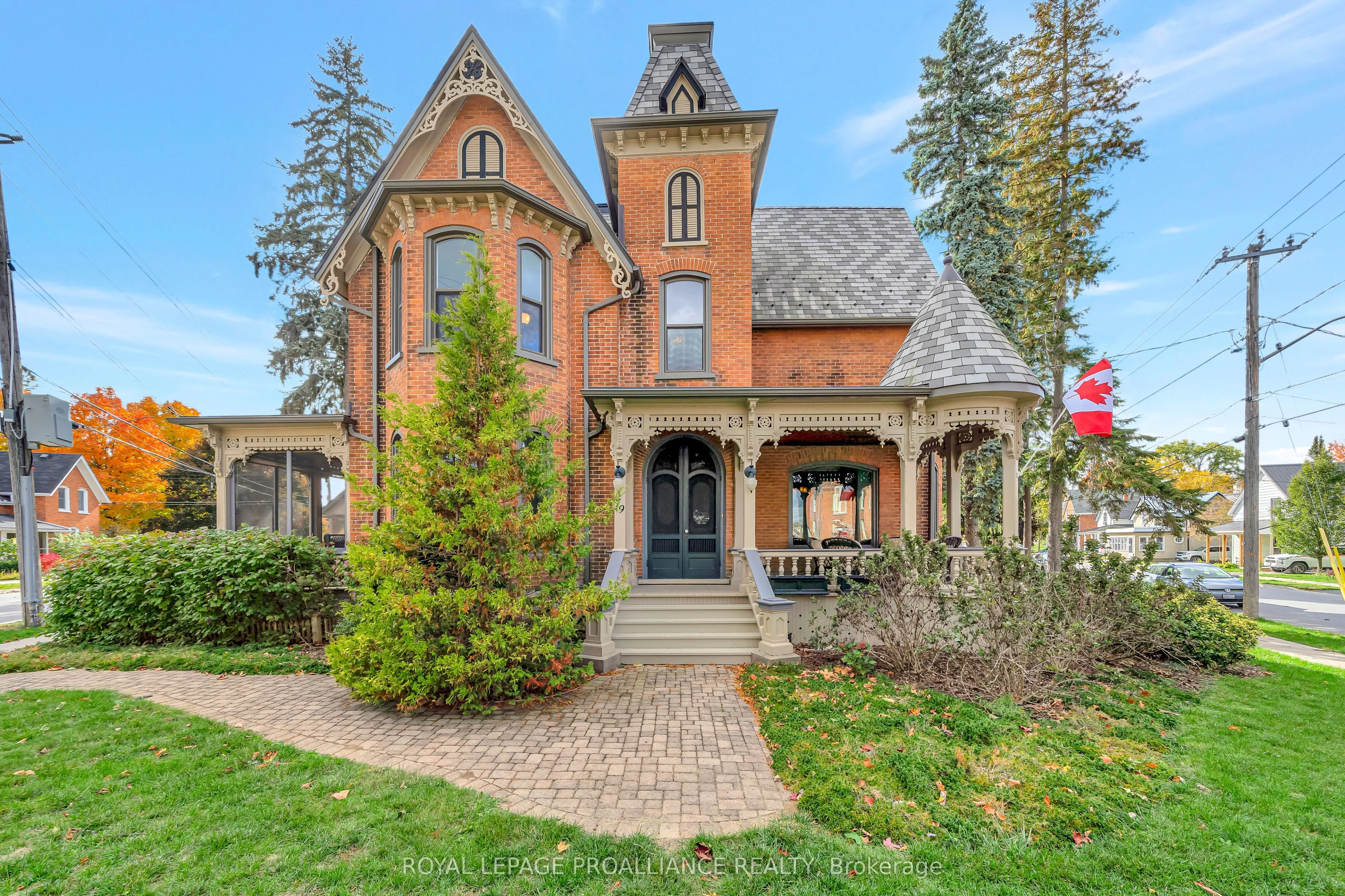 Detached Home For Sale | X12519578