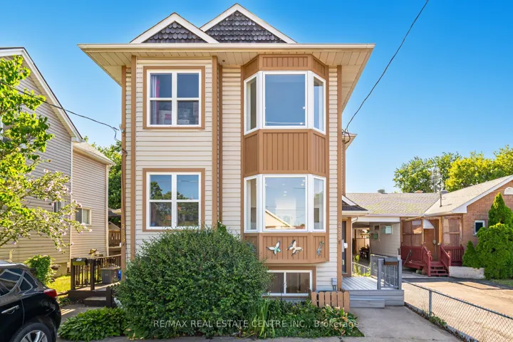 233B  Vine  Street, St. Catharines, ON L2M 4S9