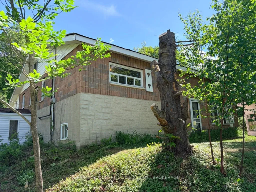 Detached Home For Sale | X12554302