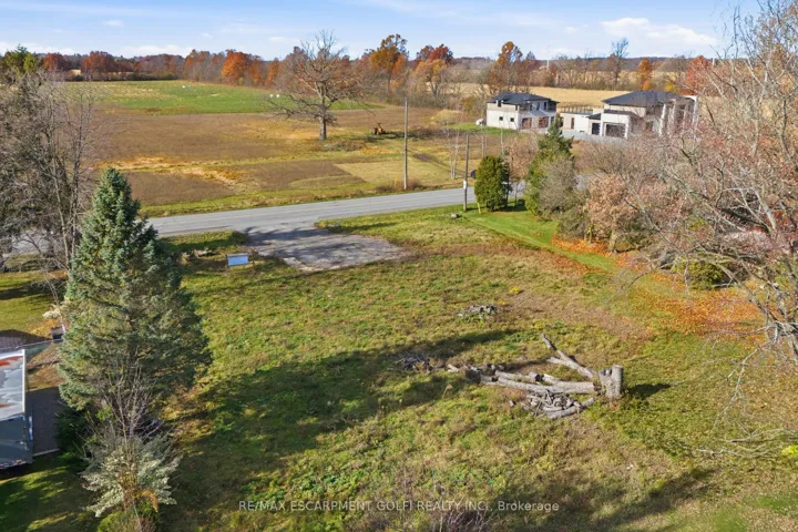 7040  Garner  Road, Niagara Falls, ON L2E 6S5