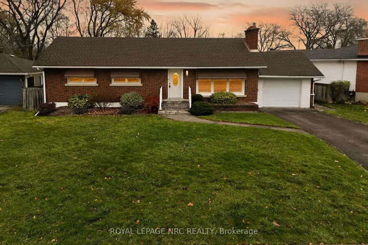 25  Elm Ridge  Drive, St. Catharines, ON L2T 2A7