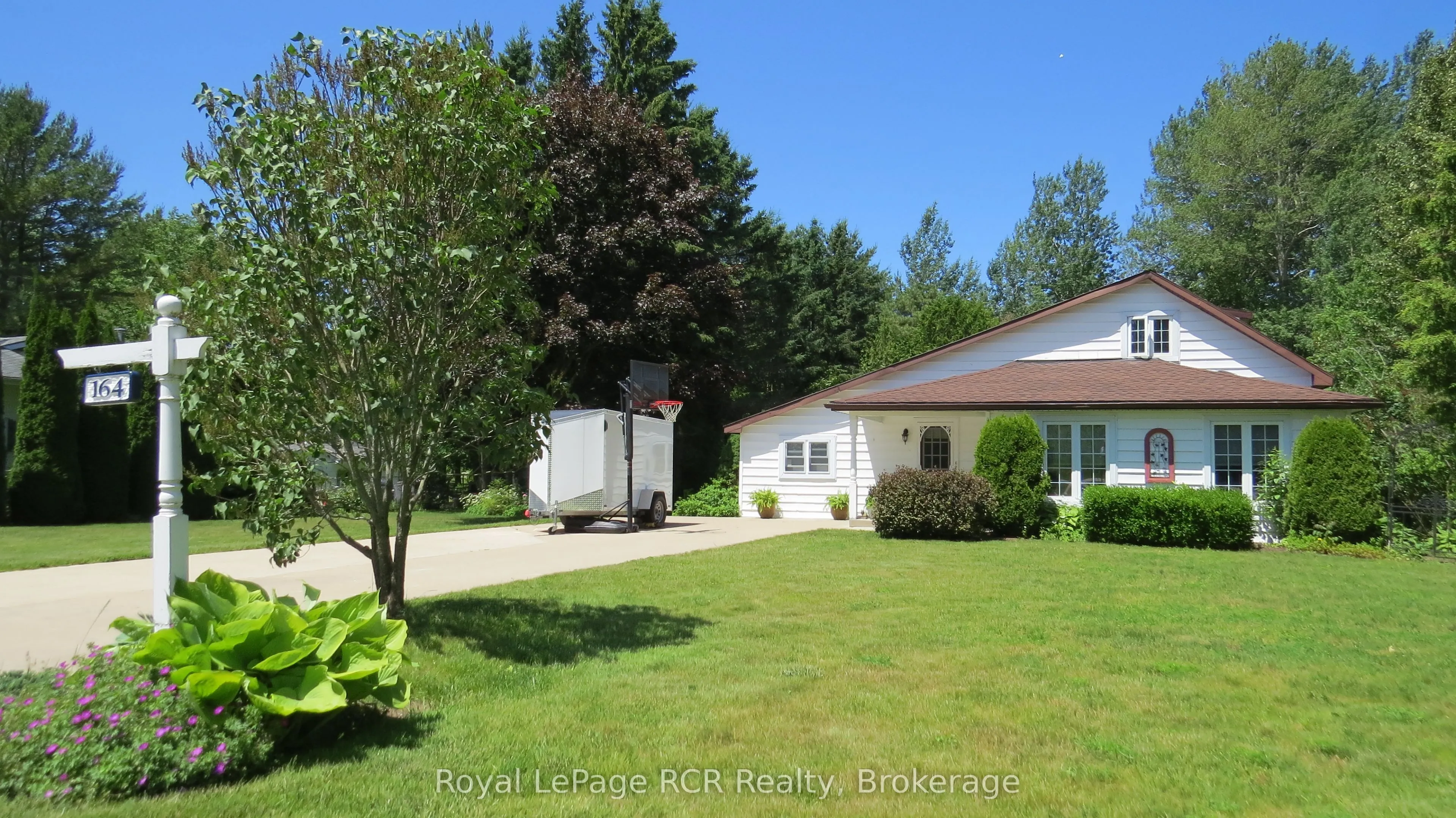 Detached Home For Sale | X12603674