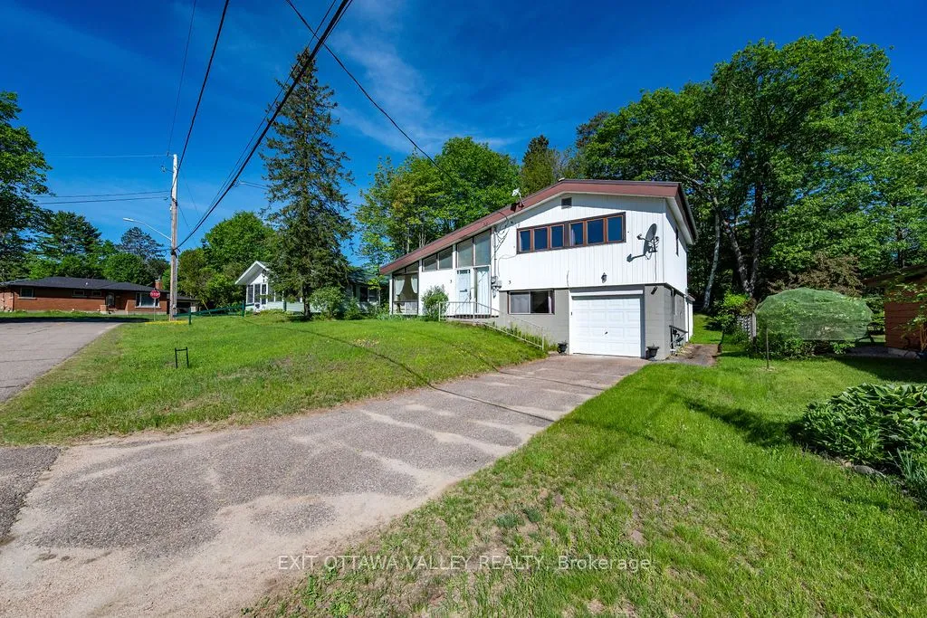 Detached Home For Sale | X12605238