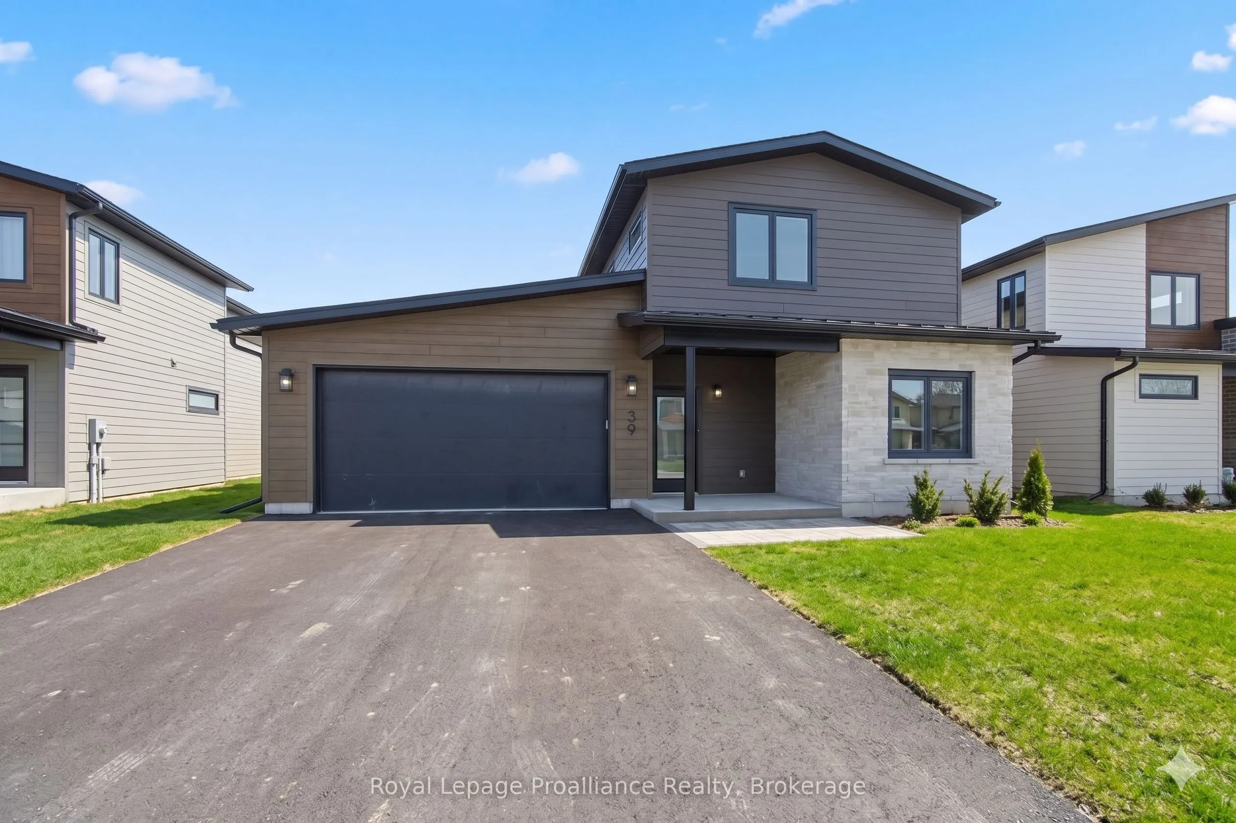 Detached Home For Sale | X12642808