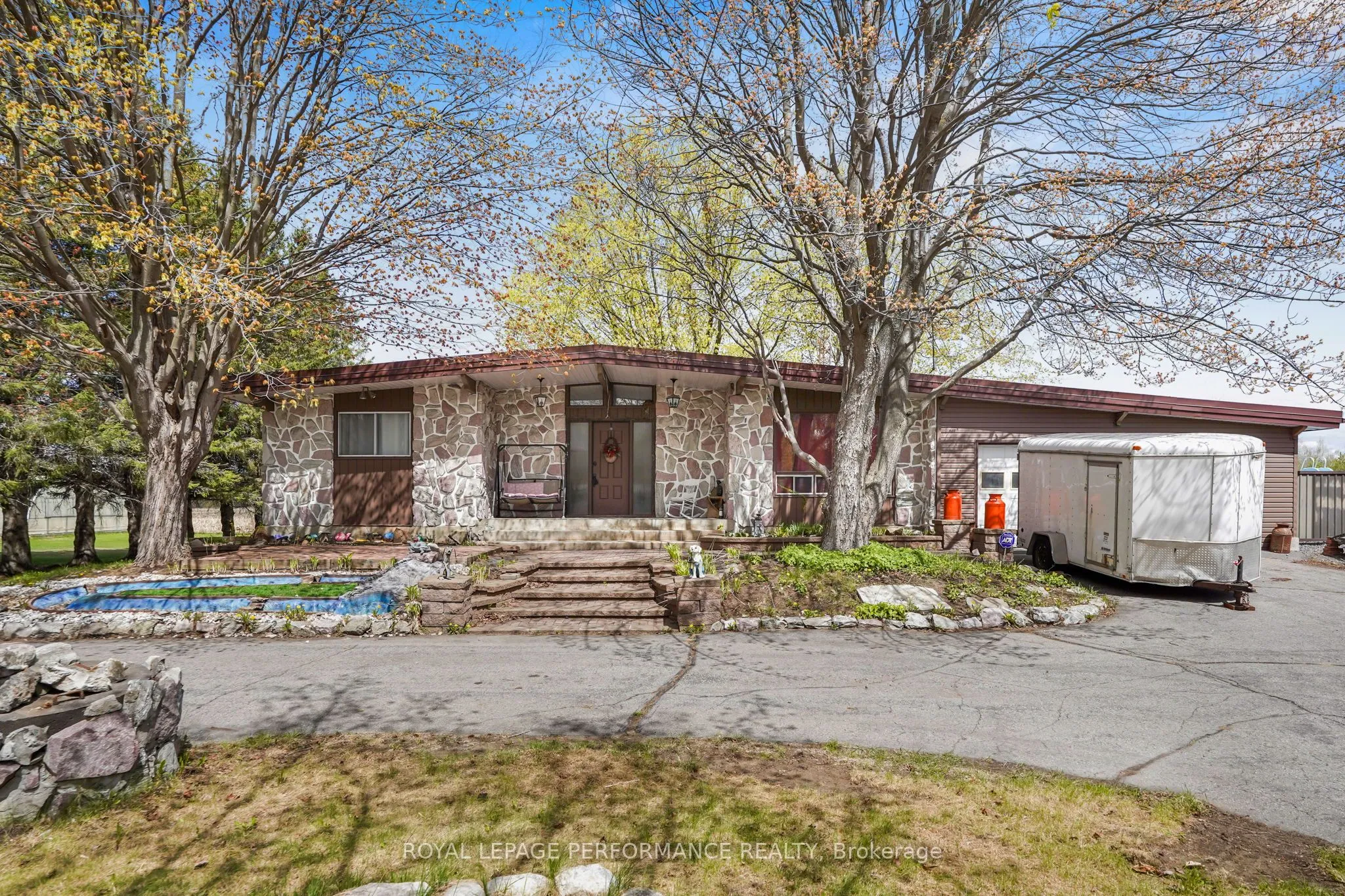 Detached Home For Sale | X12643394