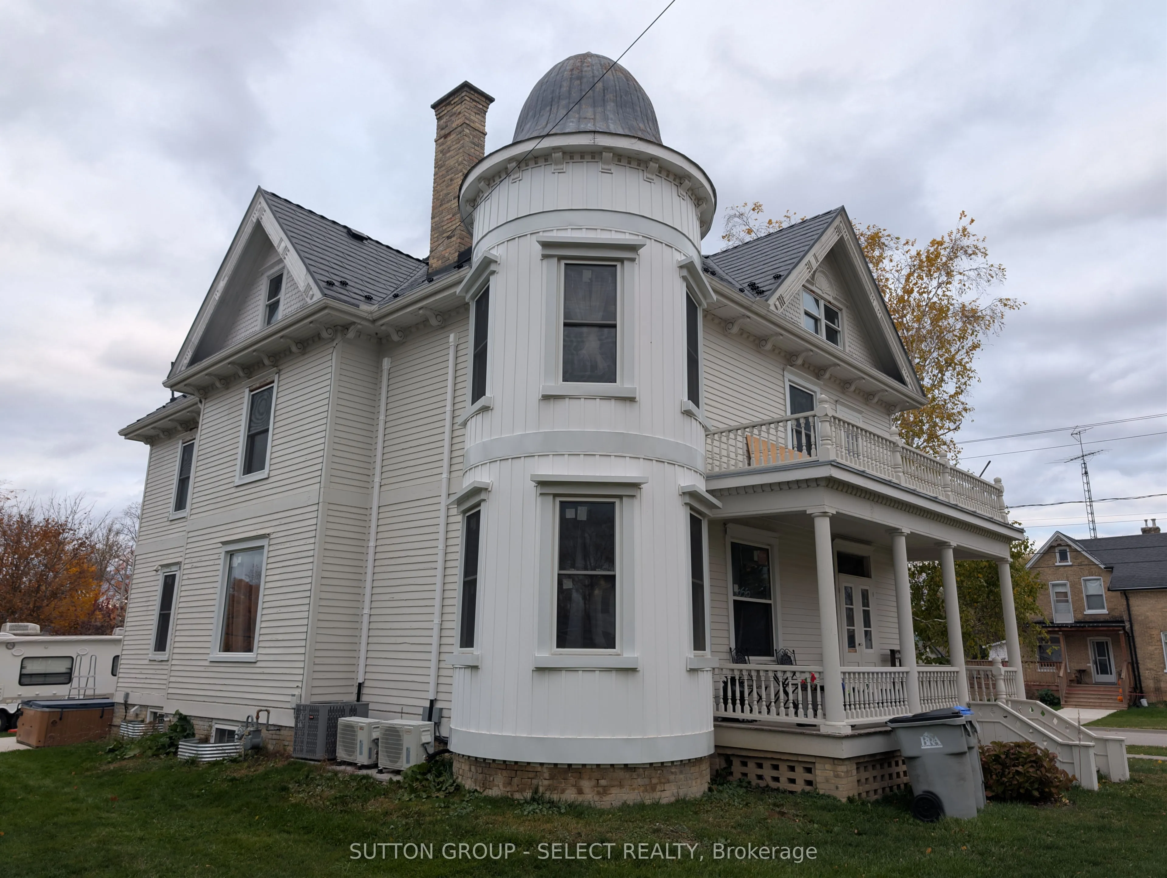 Detached Home For Sale | X12652244