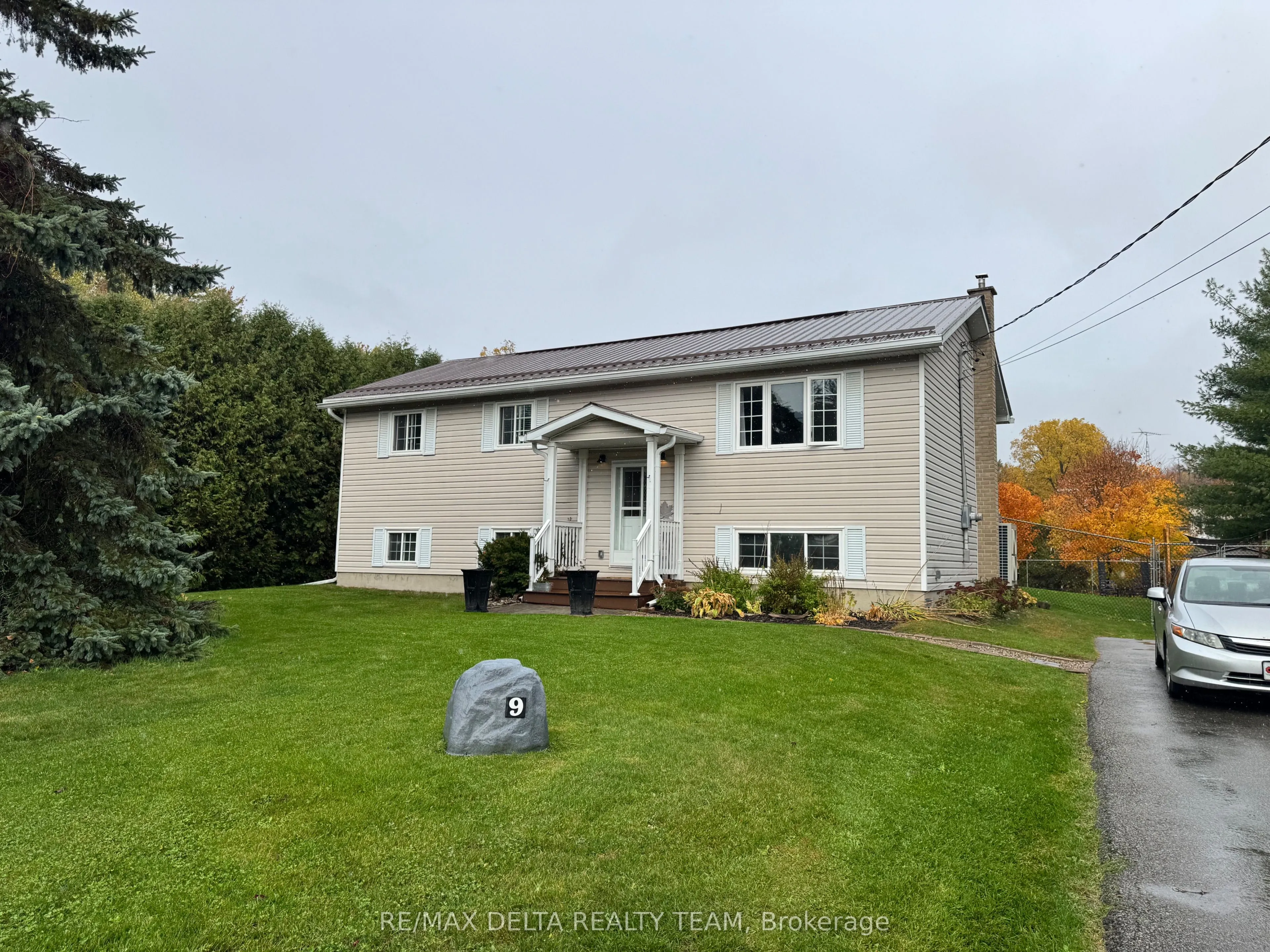 Detached Home For Sale | X12660914