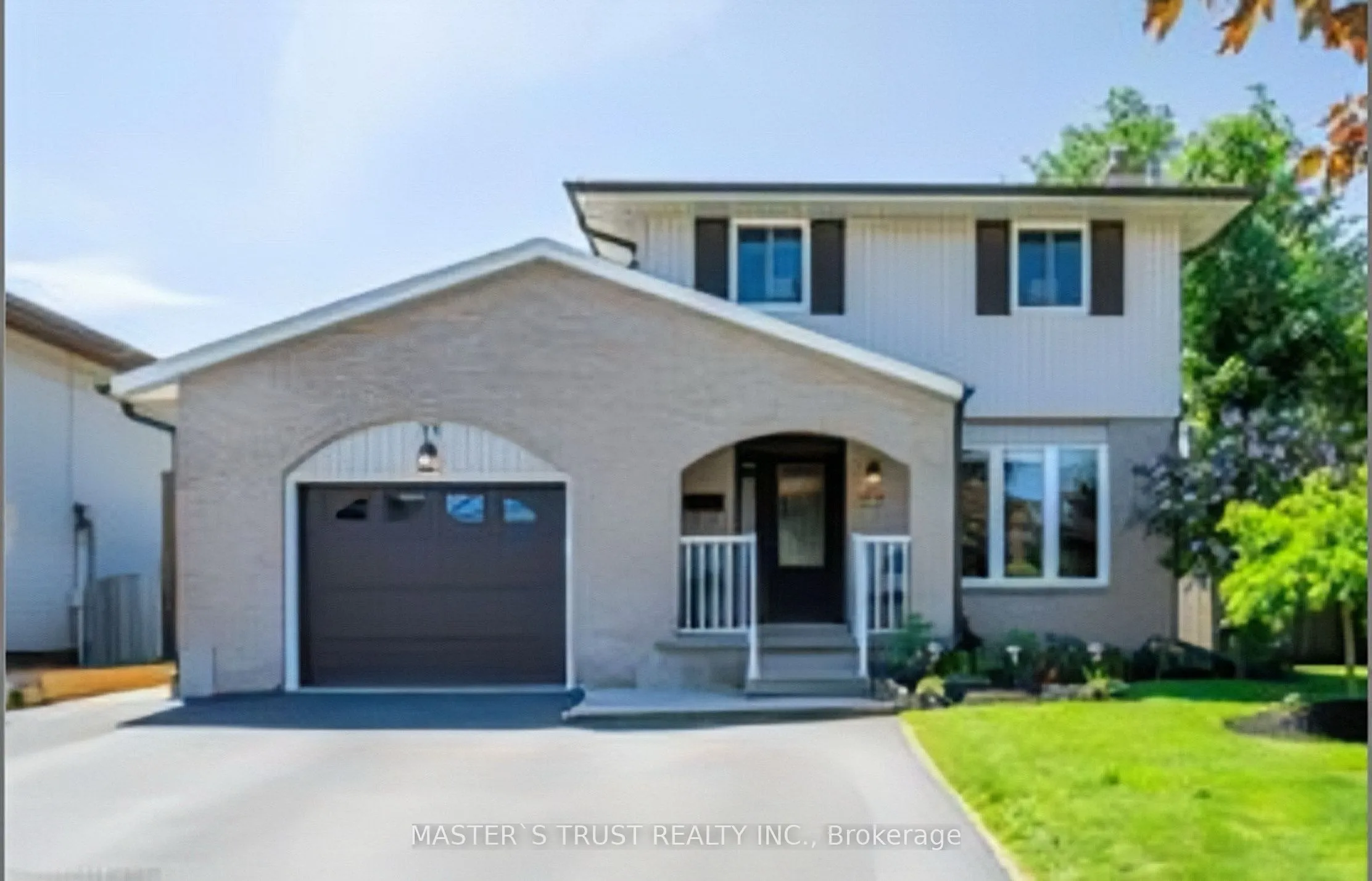 Detached Home For Lease | X12674838