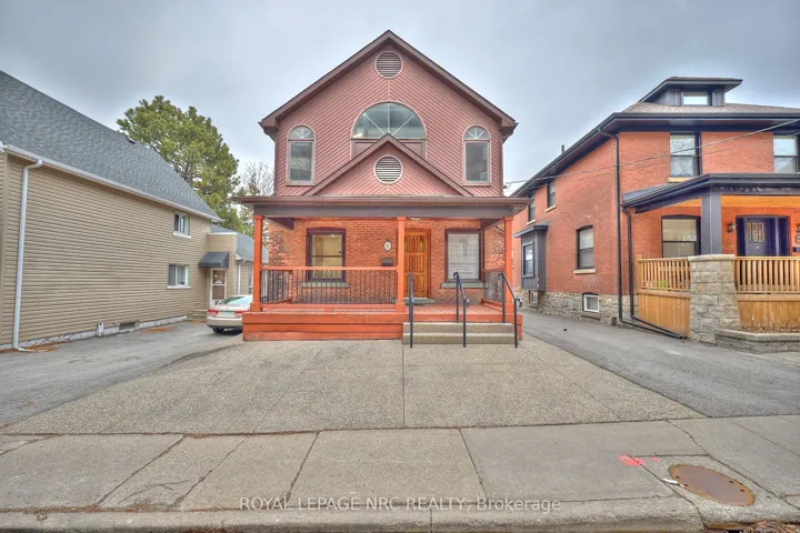 Welcome to 8 Clark Street!