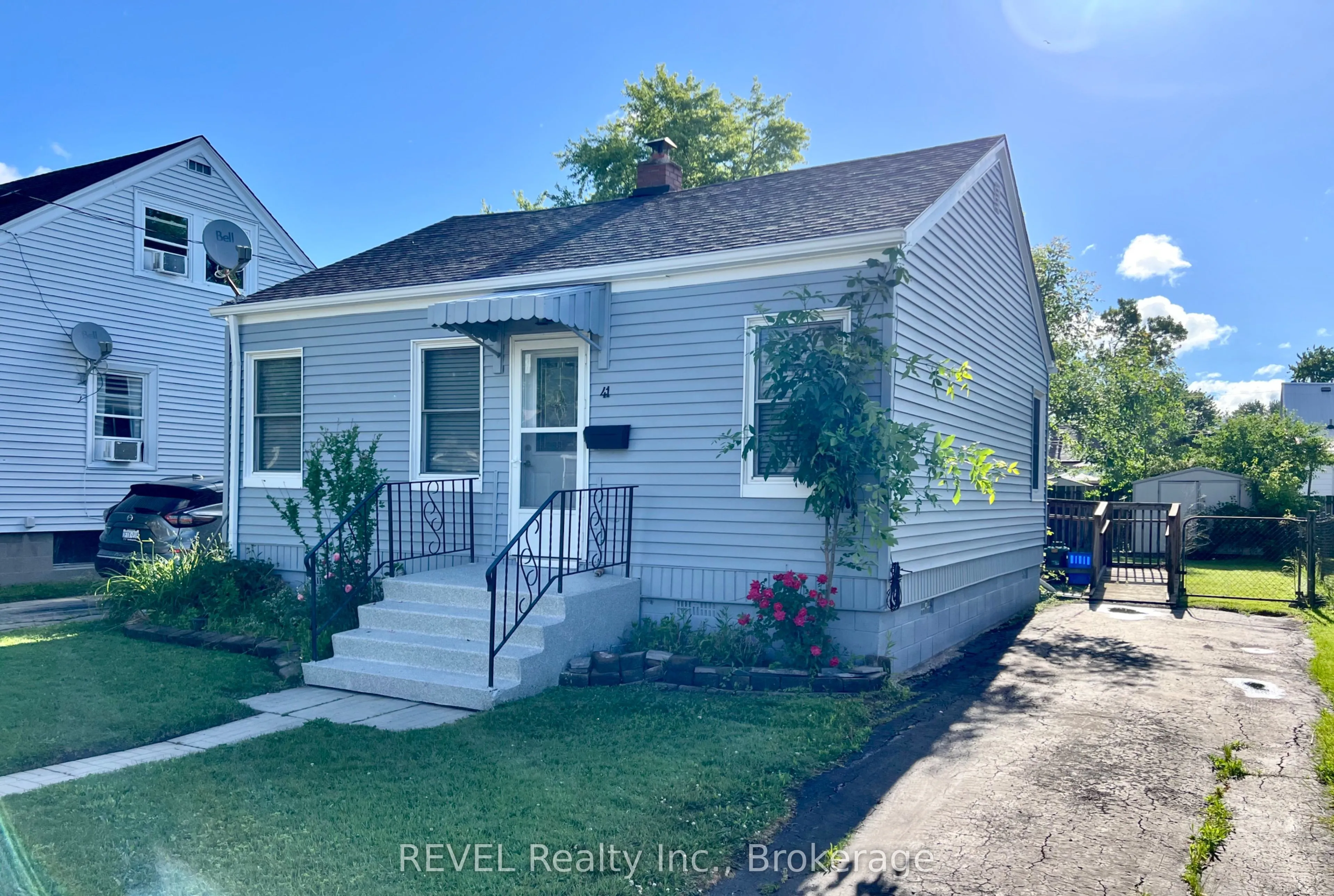 Detached Home For Sale | X12702130
