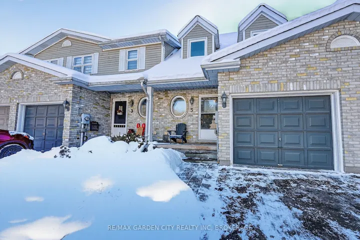 5 Maureen Crt