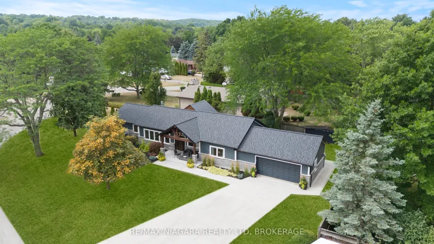 3886  GLENVIEW  Drive, Lincoln, ON L0R 1C0