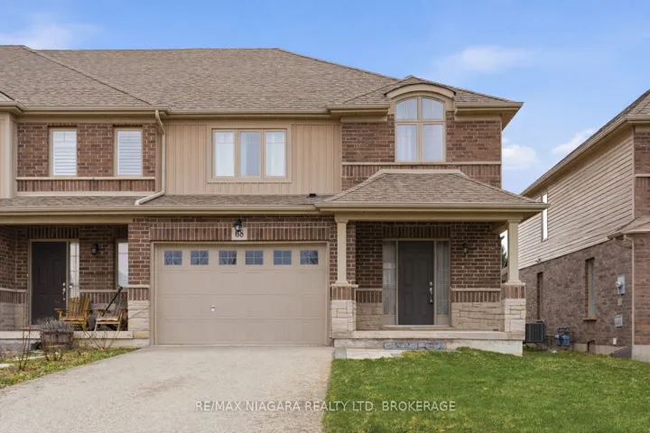 1740sqft FREEHOLD townhome. 3 BEDS - 3 BATHS