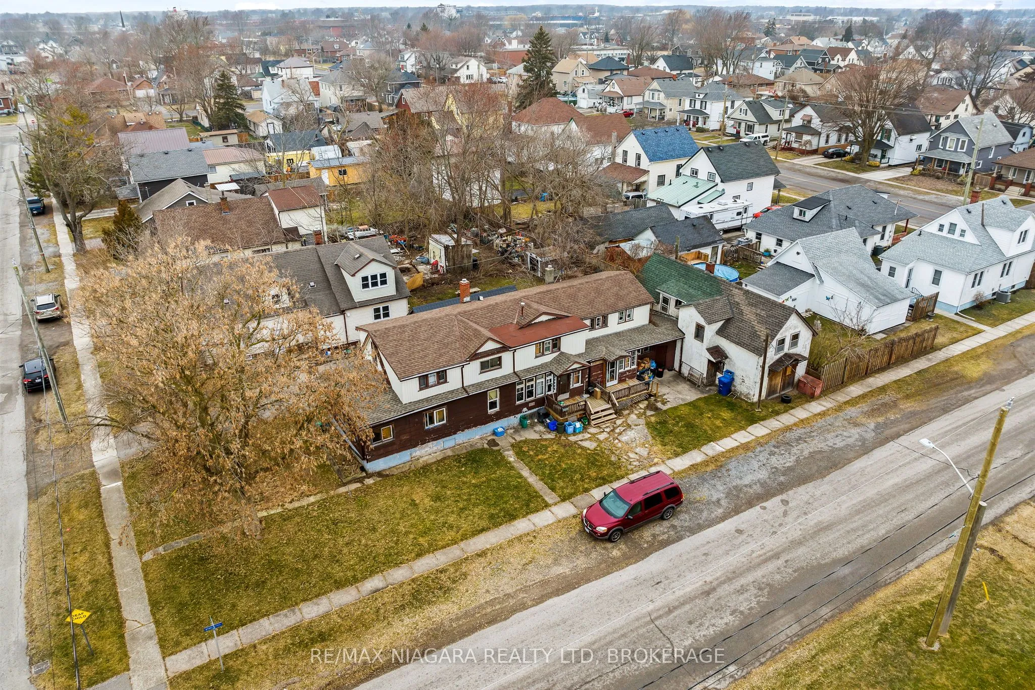 Triplex For Sale | X12798834