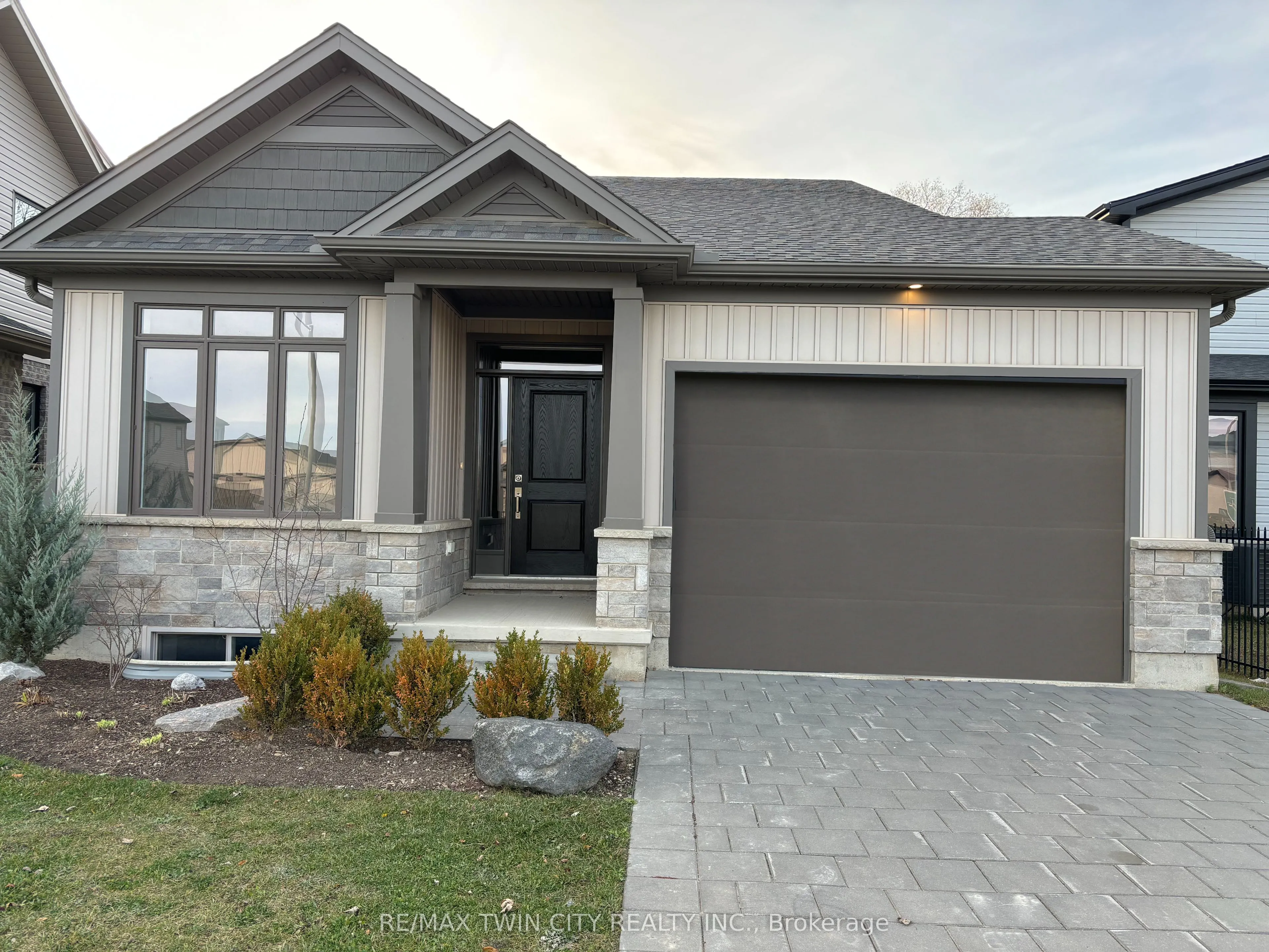 Detached Home For Sale | X12806004