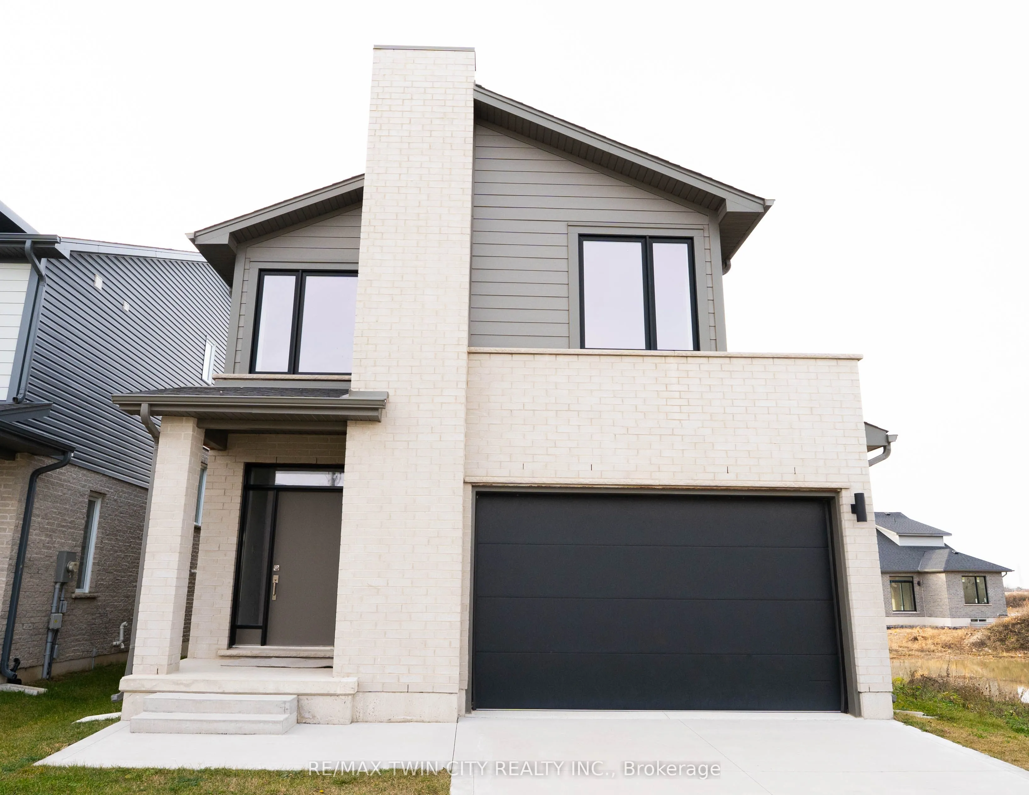 Detached Home For Sale | X12806030
