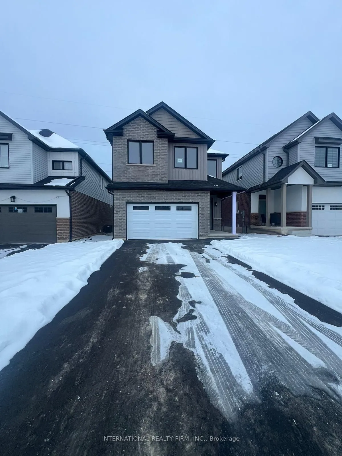 Detached Home For Sale | X12822532