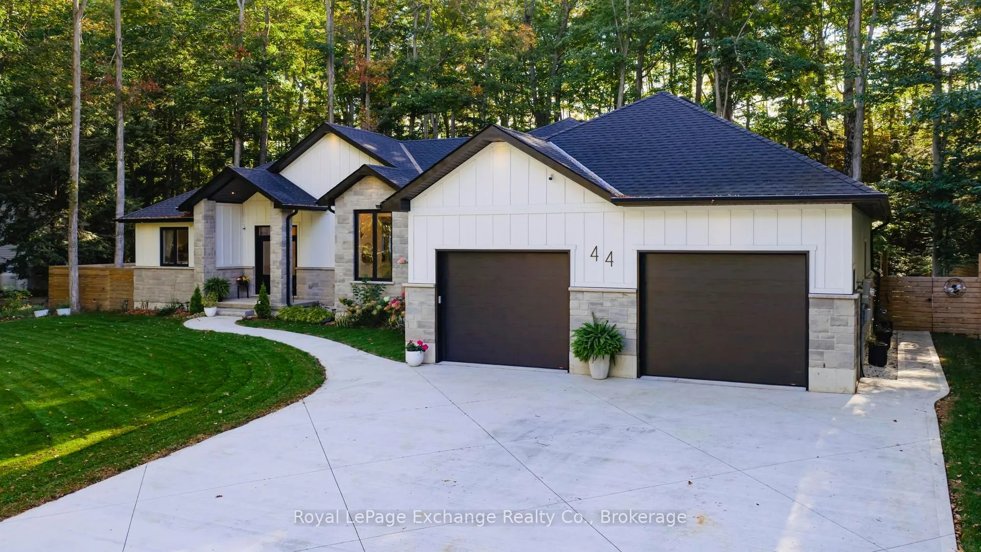 Detached Home For Sale | X12831910