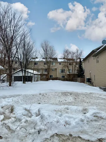 1138-1140 Snow Street, Cyrville – Carson Grove – Pineview, ON K1J 7R6