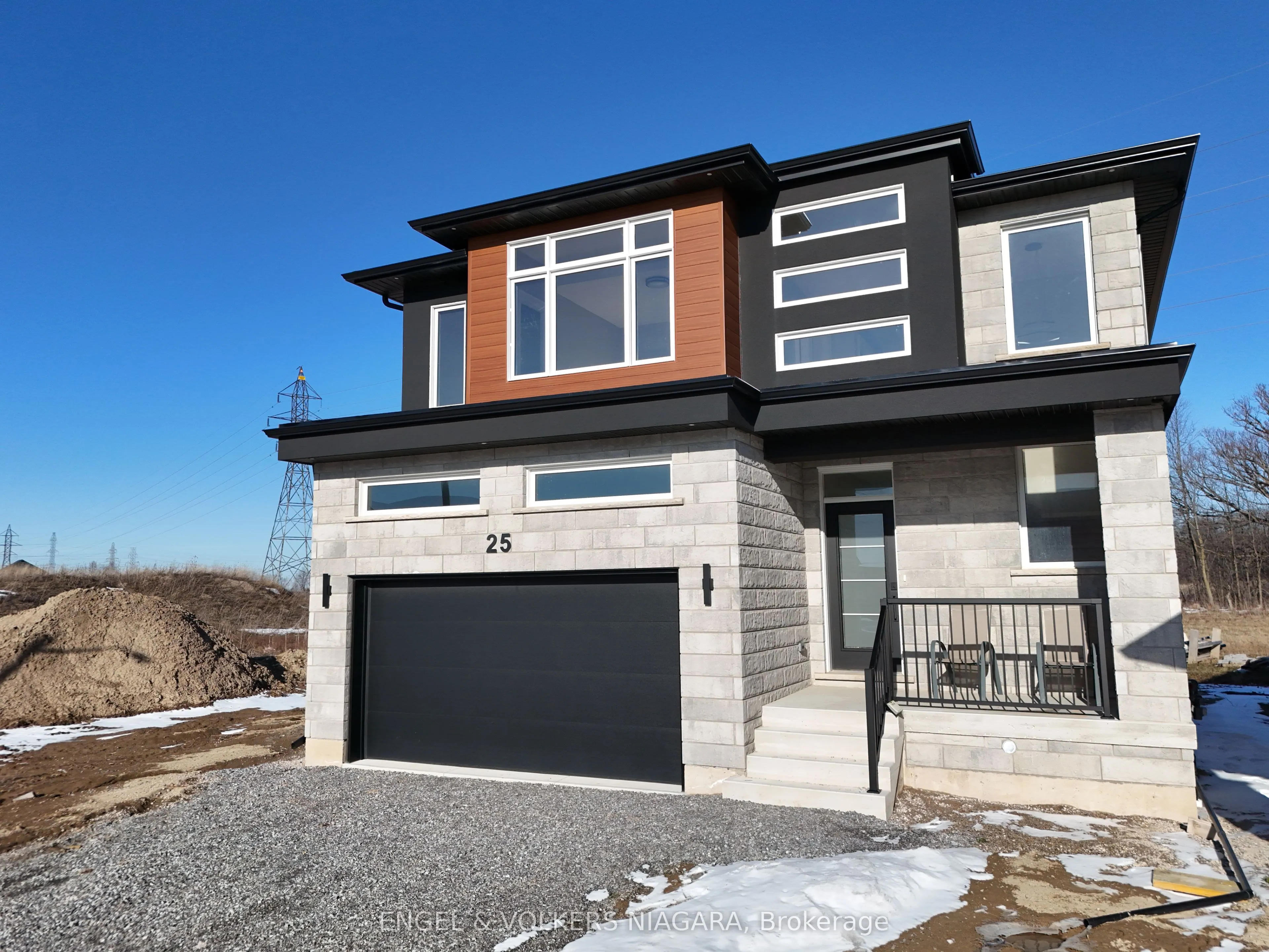 Detached Home For Sale | X12850820