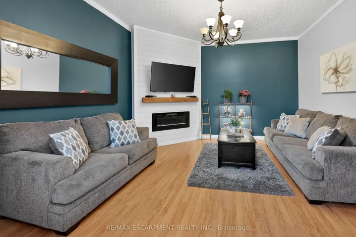 Main Level - Living Room