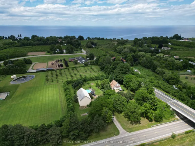 1 acre Hobby Farm walkable to Lake Ontario
