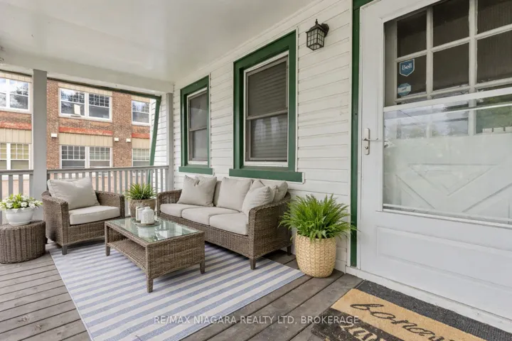 32  Page  Street, St. Catharines, ON L2R 4A5