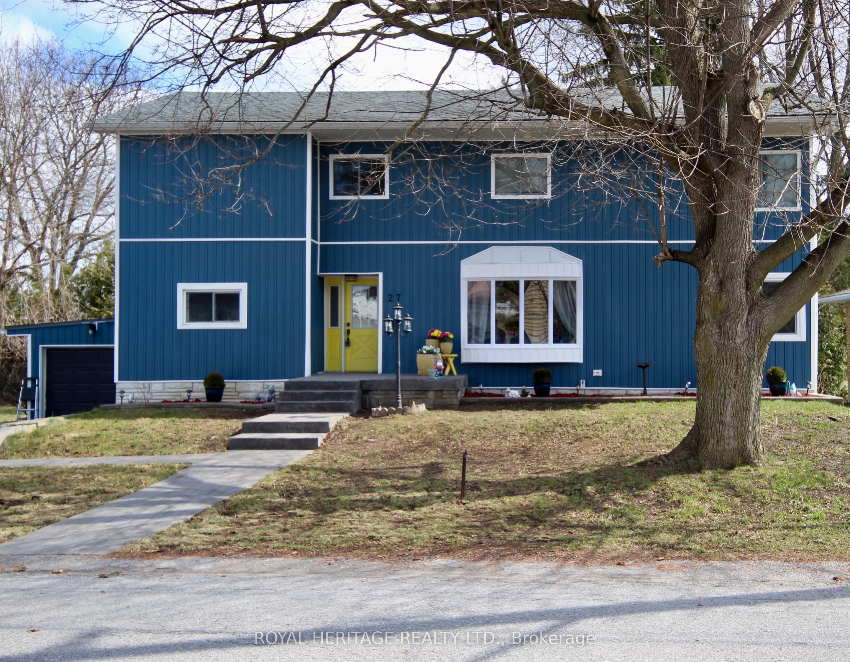 Detached Home For Sale | X12881898