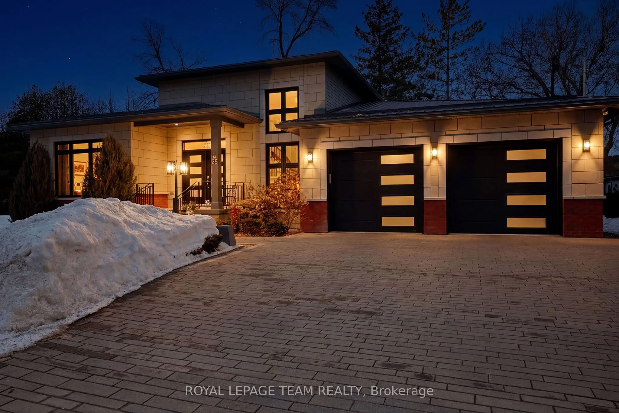 Detached Home For Sale | X12882326