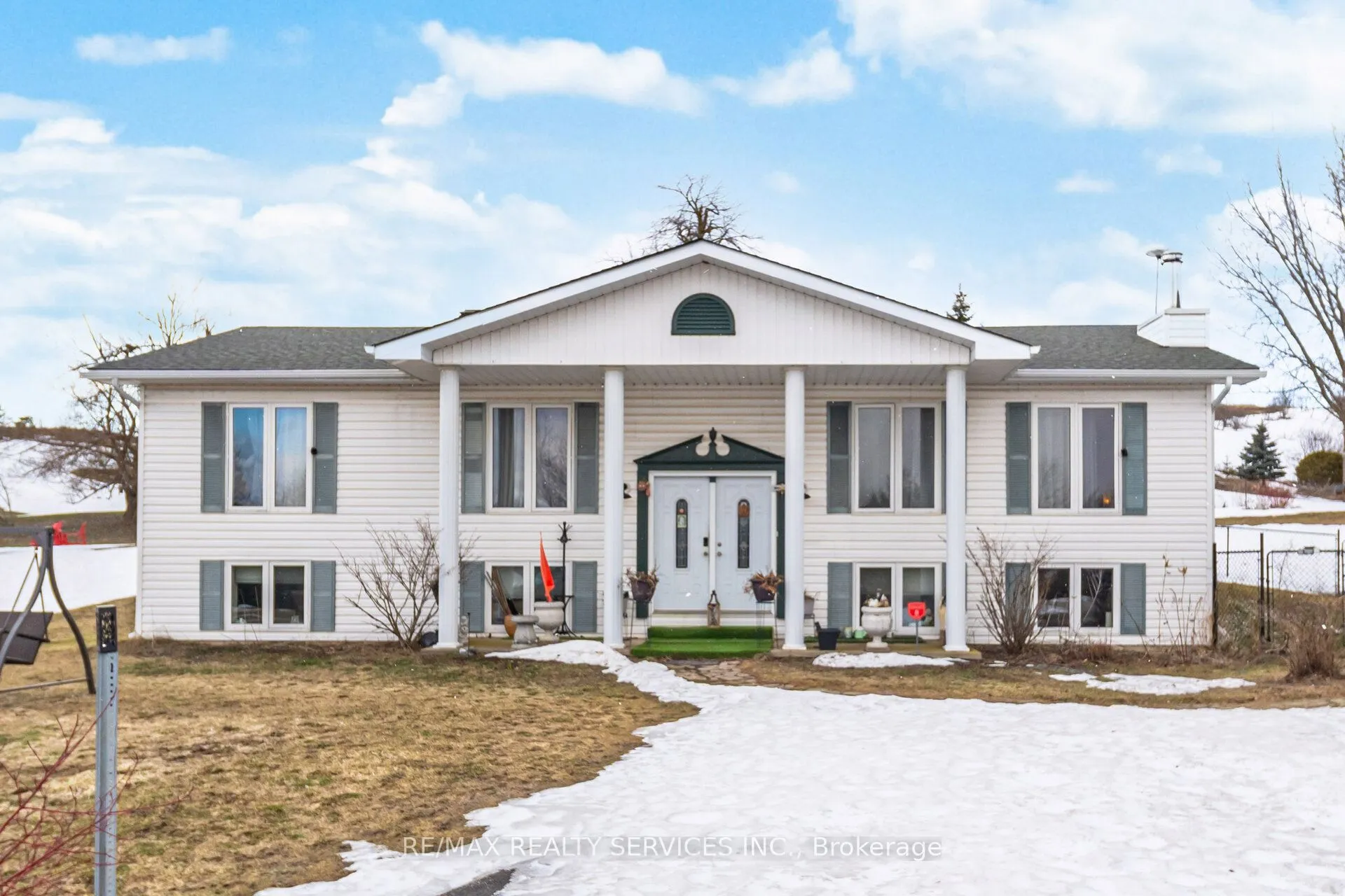 Detached Home For Sale | X12886022