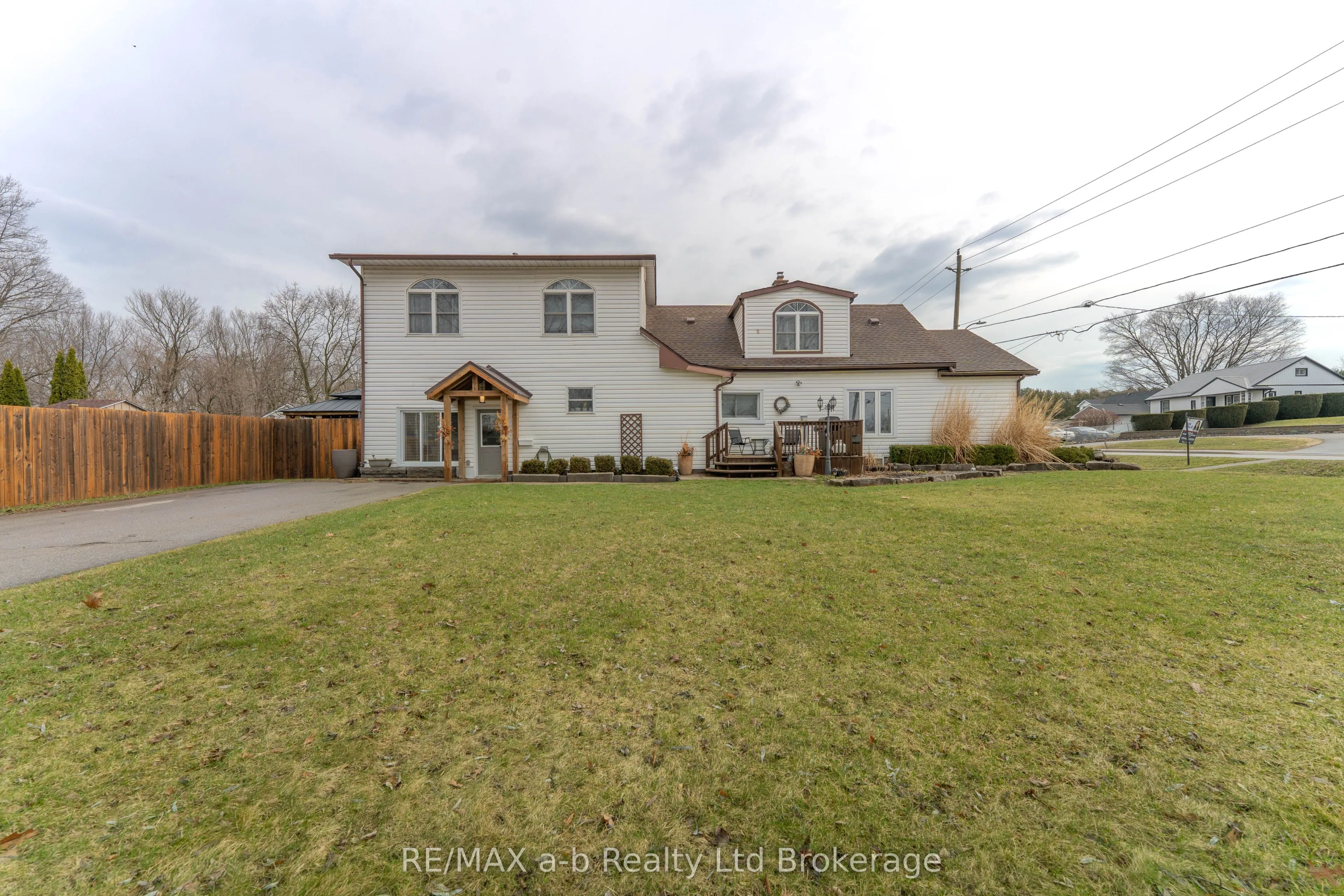 Detached Home For Sale | X12886534