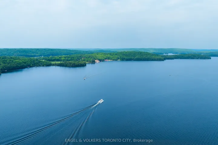 12 Bigwin Island 221, Lake Of Bays, ON P0B 1A0