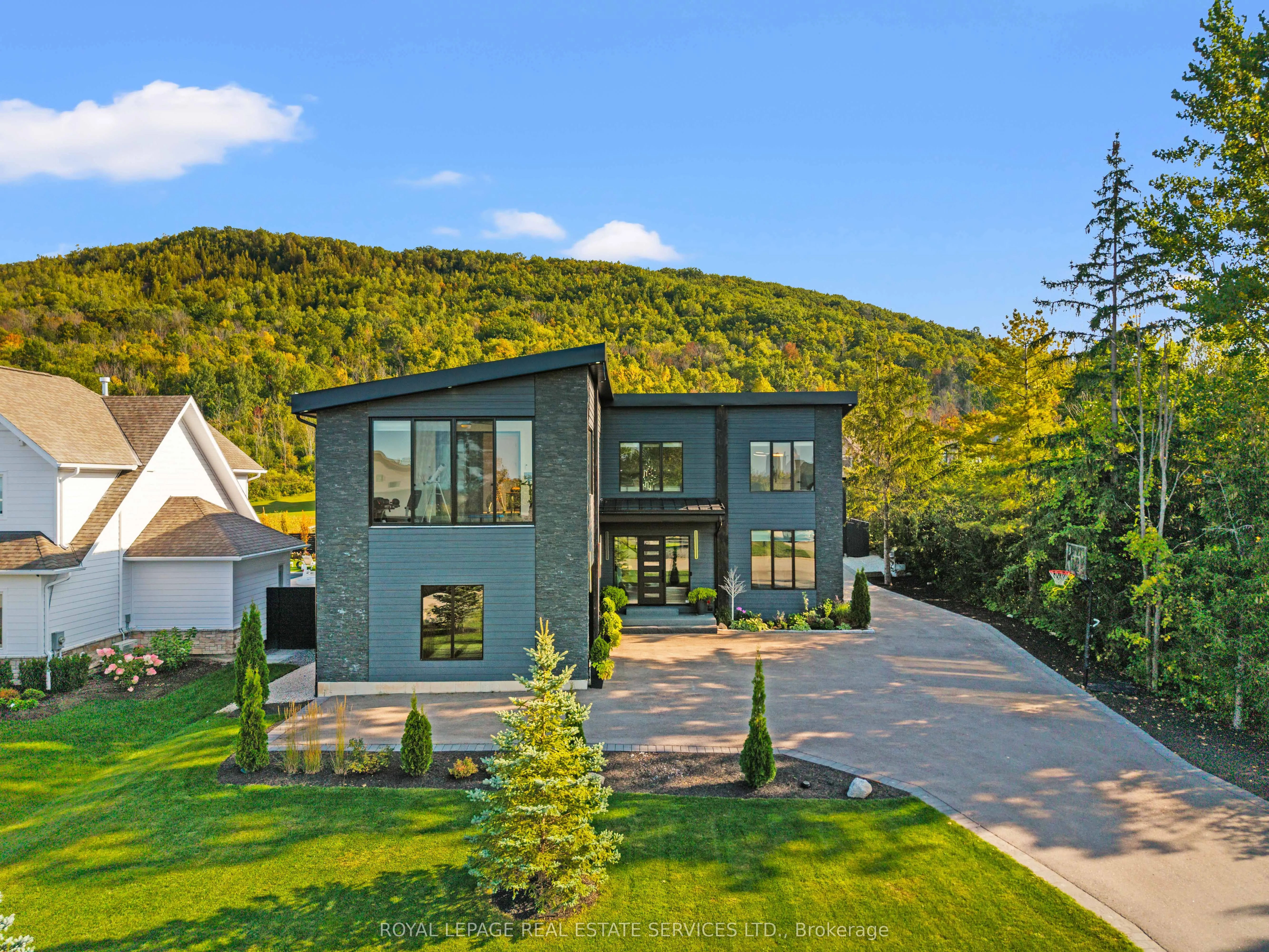 Detached Home For Sale | X12894418