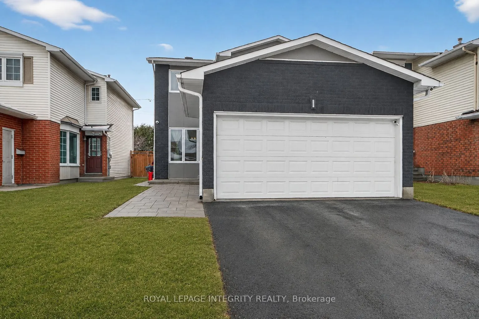 Detached Home For Sale | X12894646