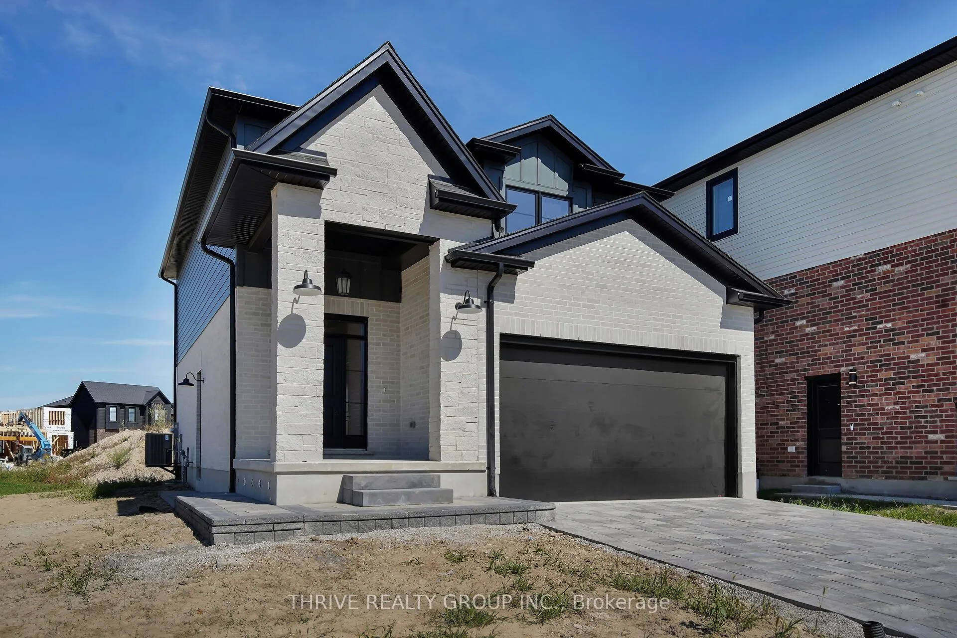 Detached Home For Sale | X12900202