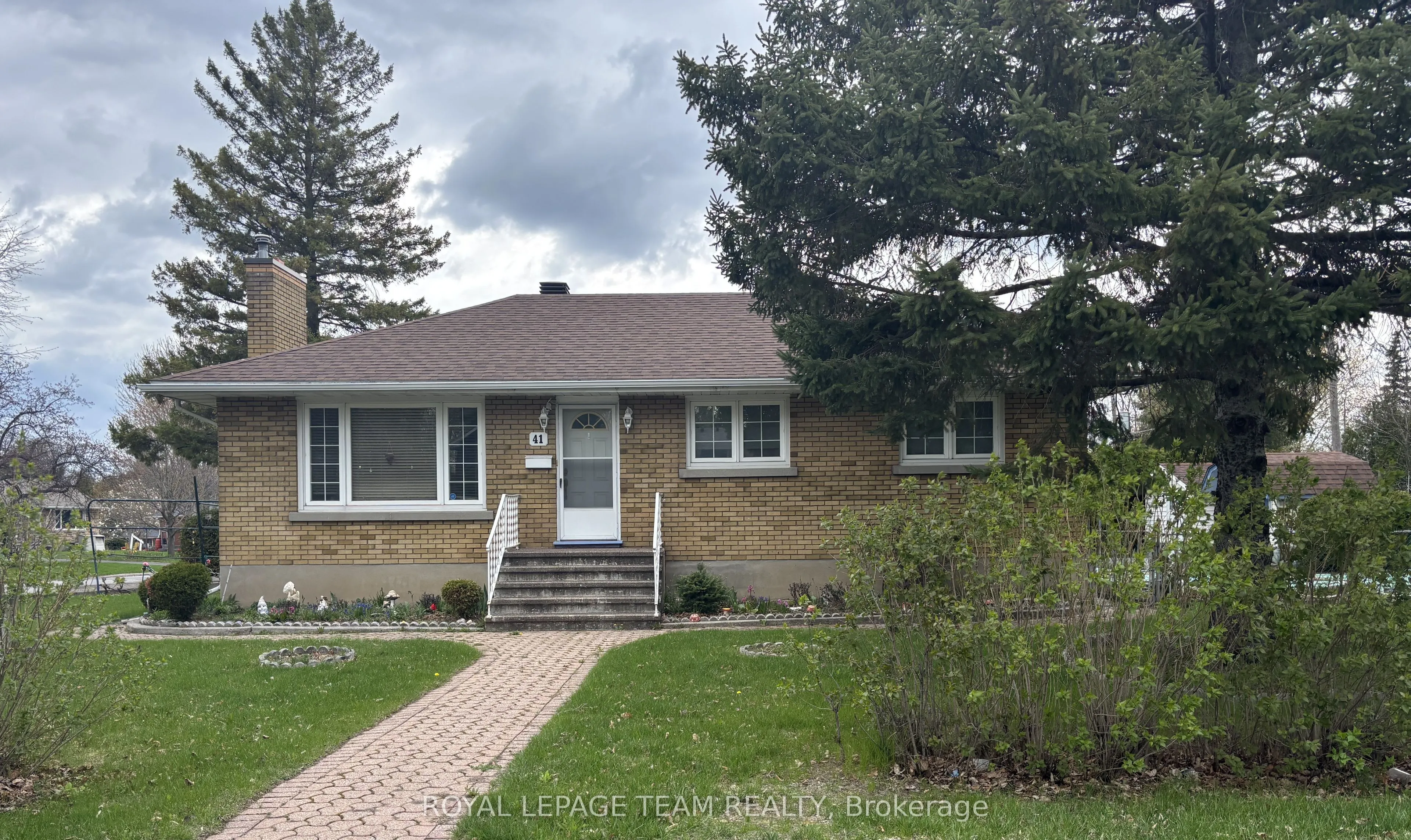 Detached Home For Sale | X12914698