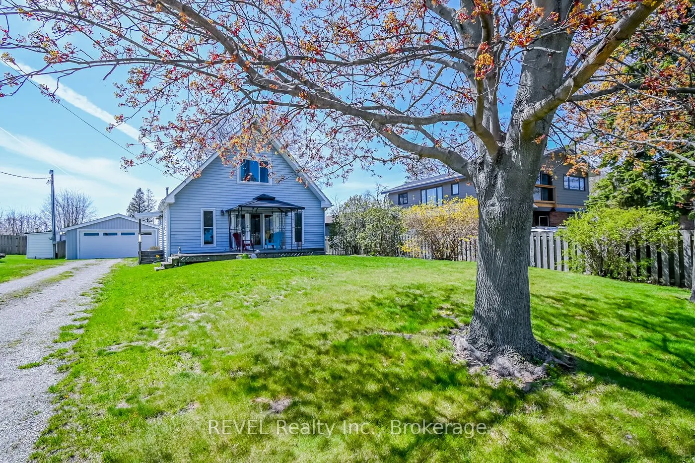 Detached Home For Sale | X12928096