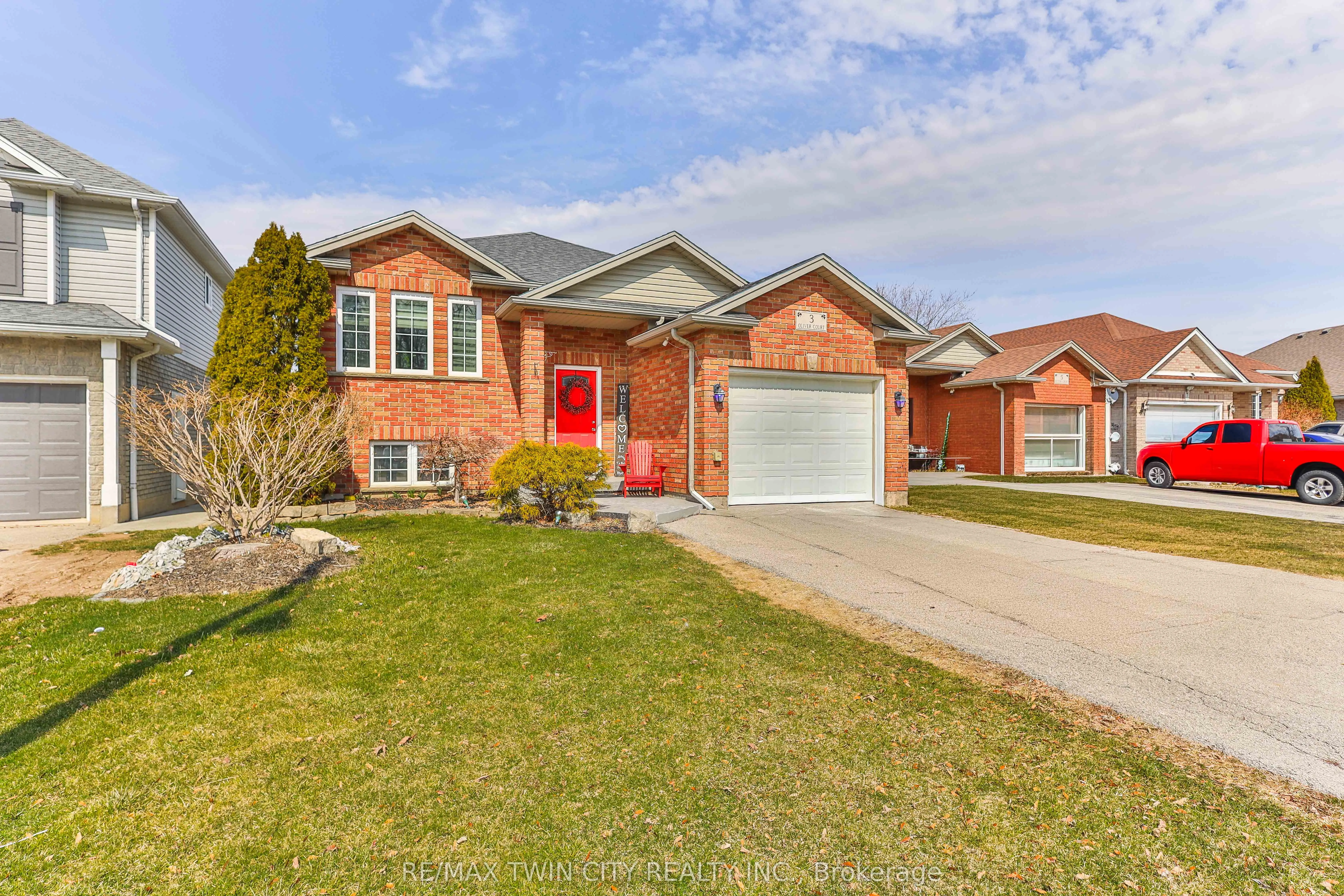 Detached Home For Sale | X12941758