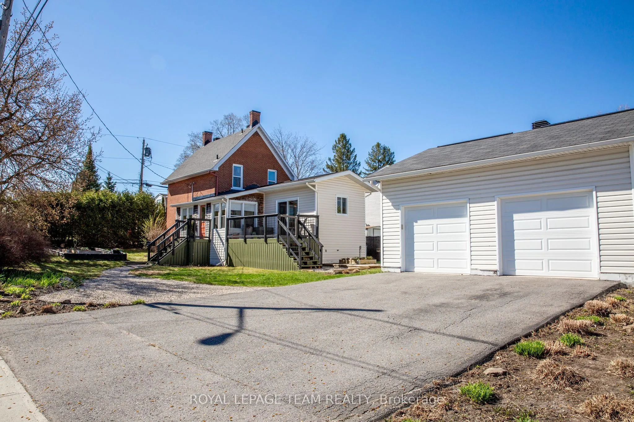 Detached Home For Sale | X12943398