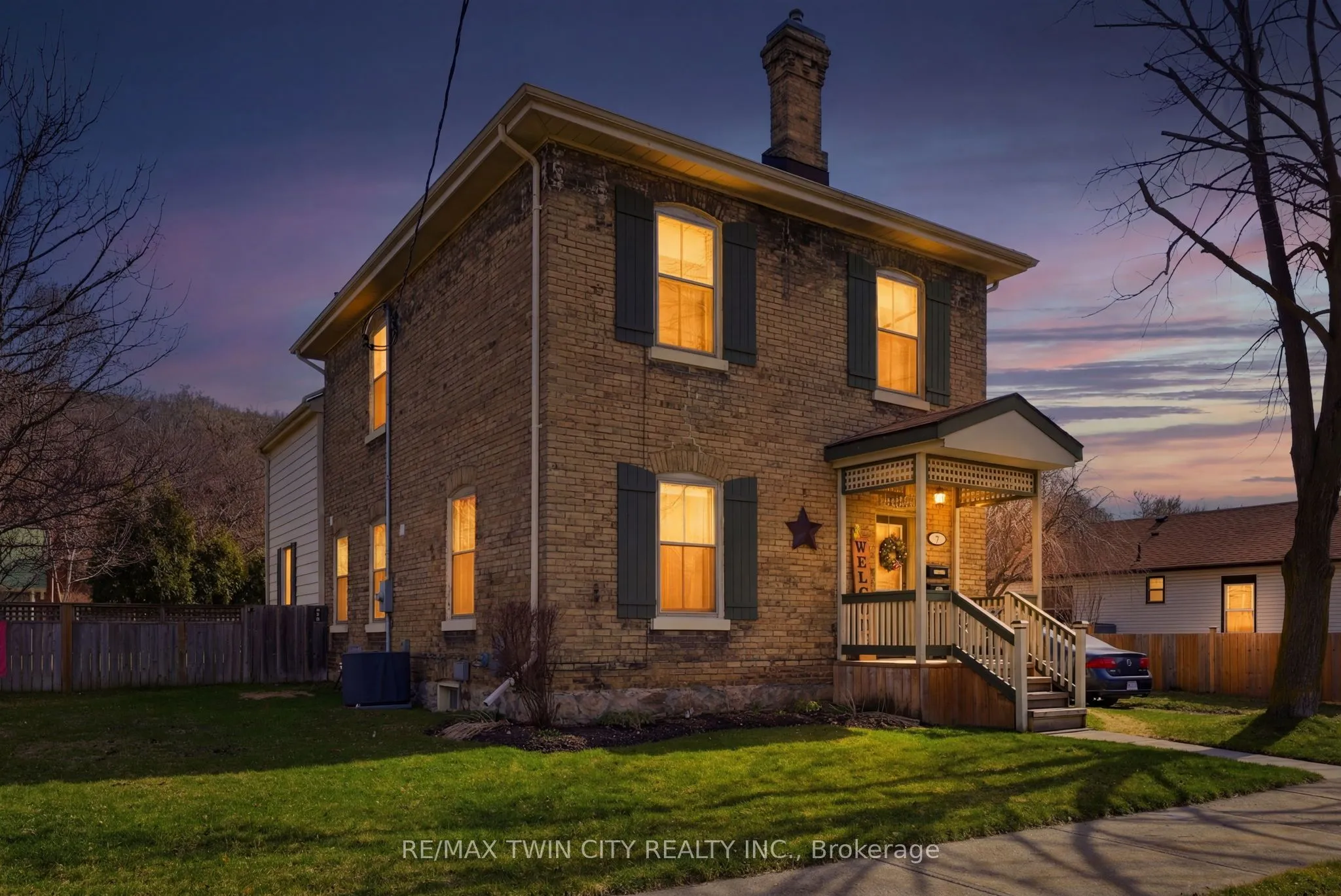Triplex For Sale | X12944838