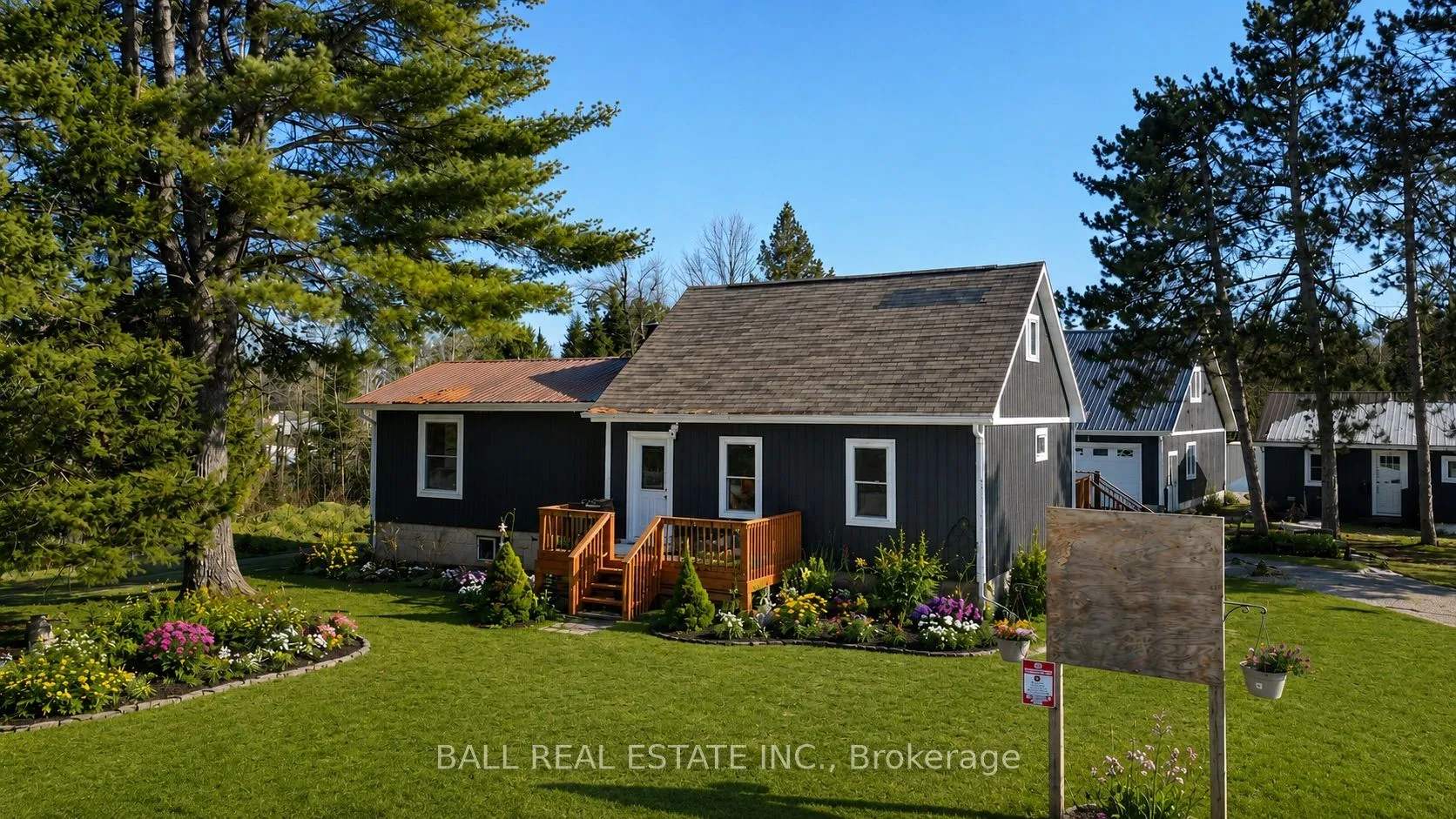Detached Home For Sale | X12945128